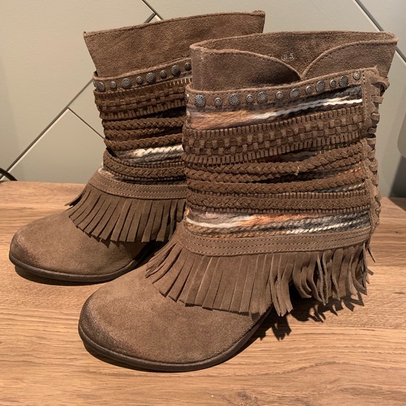 naughty monkey Shoes - Naught Monkey Fringe Poncho Boots